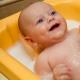 Интимна хигиена на новородено момиче: как правилно да измиете бебето си, за да избегнете възможни проблеми и неприятни последици